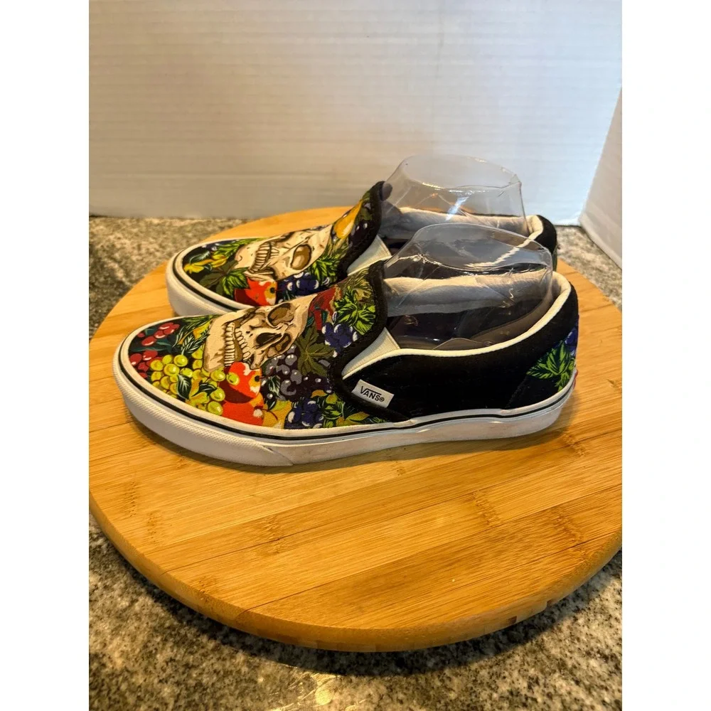 Vans Classic Slip-On Still Life Skull Fruit Canvas Sneakers Mens 8 Womens 9.5